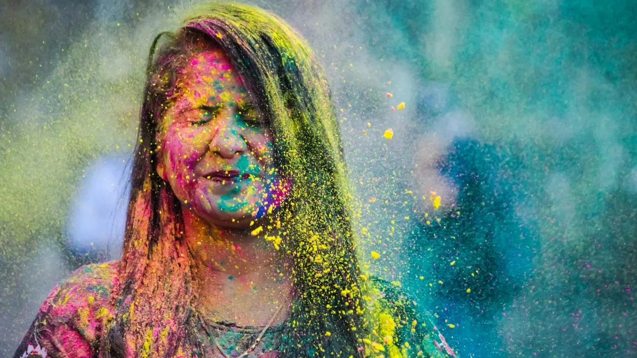 Holi colors